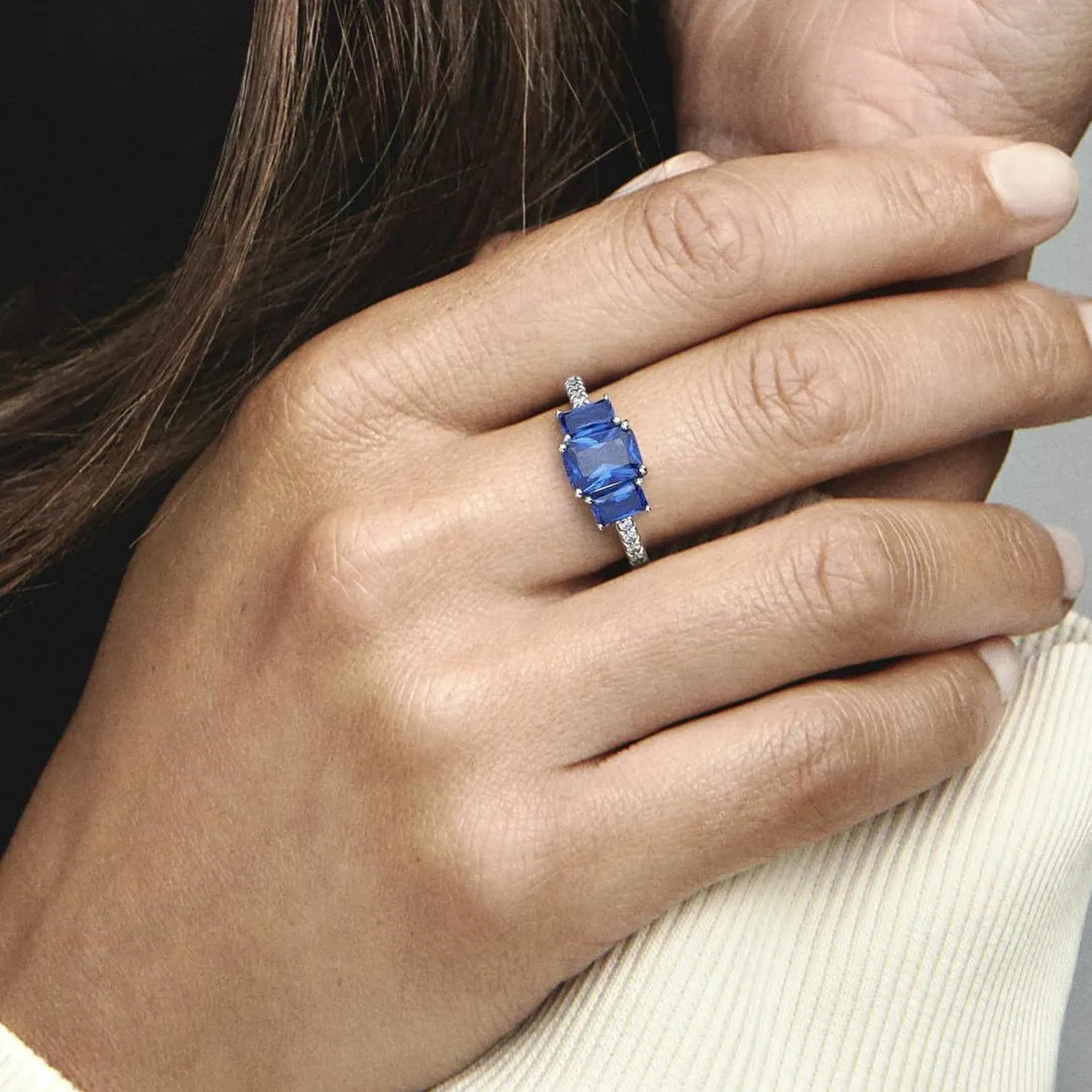 Pandora Bague Scintillante Trio de Pierres Rectangulaires Bleues - Timeless | Femme Bague