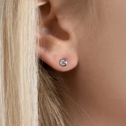 Maison de la Bijouterie Boucles d'oreille Puce mixte argent rhodié serti clos classique - Z5ZZ5Z03 | Femme Boucles D'Oreilles