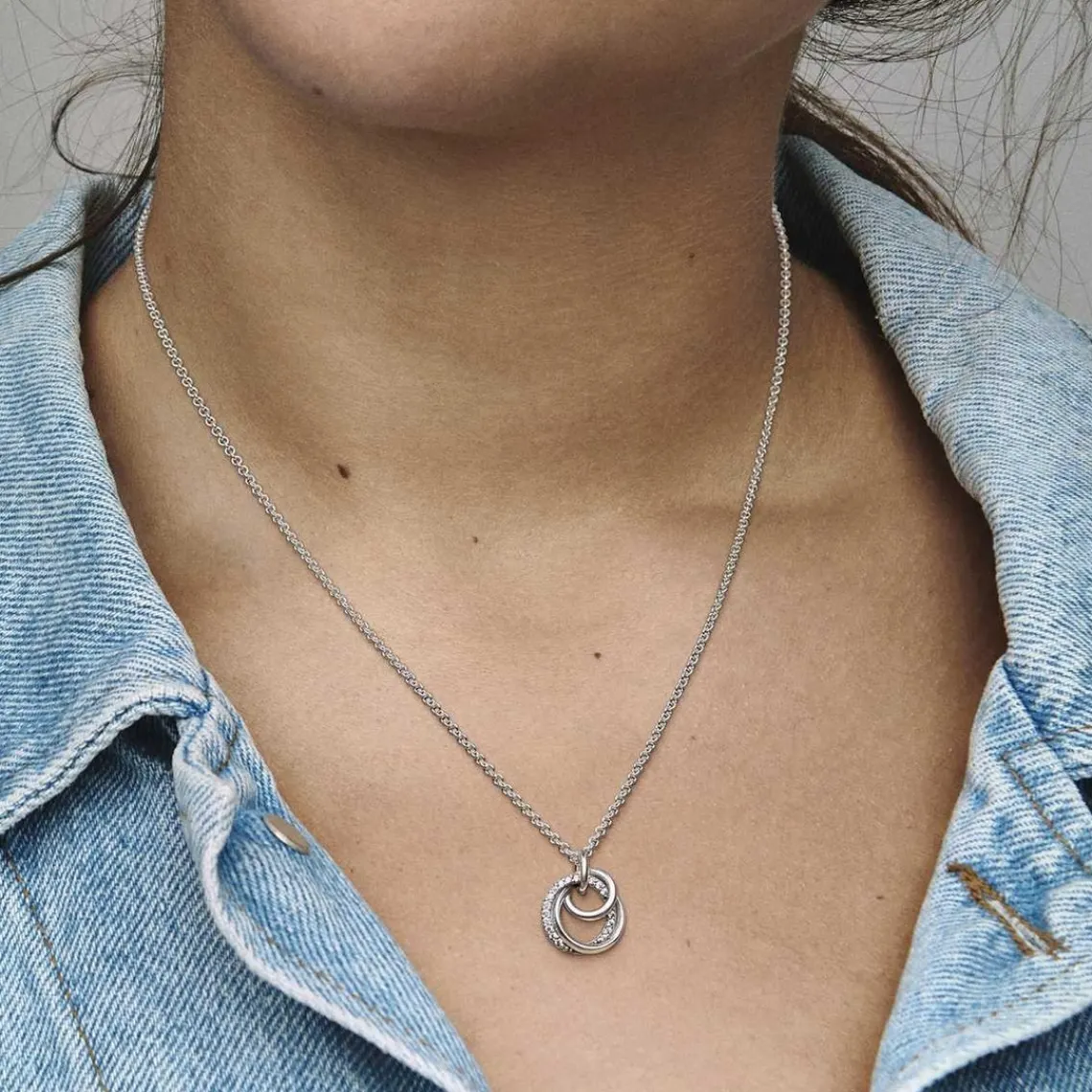 Pandora Collier avec Pendentif Moments - Cercles Ma Famille pour Toujours | Femme Collier Et Pendentif