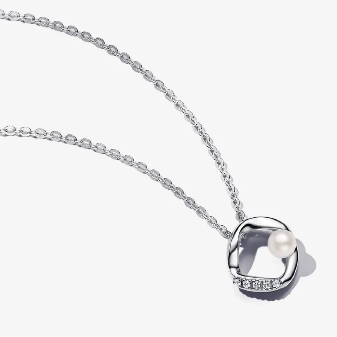 Pandora Collier en argent sterling avec perle d'eau douce de culture traitée blanche et zircon cubique transparent | Femme Collier Et Pendentif