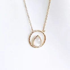 Maison de la Bijouterie Collier femme plaqué or pierre de lune serti griffe - UW3ZU445 | Femme Collier Et Pendentif