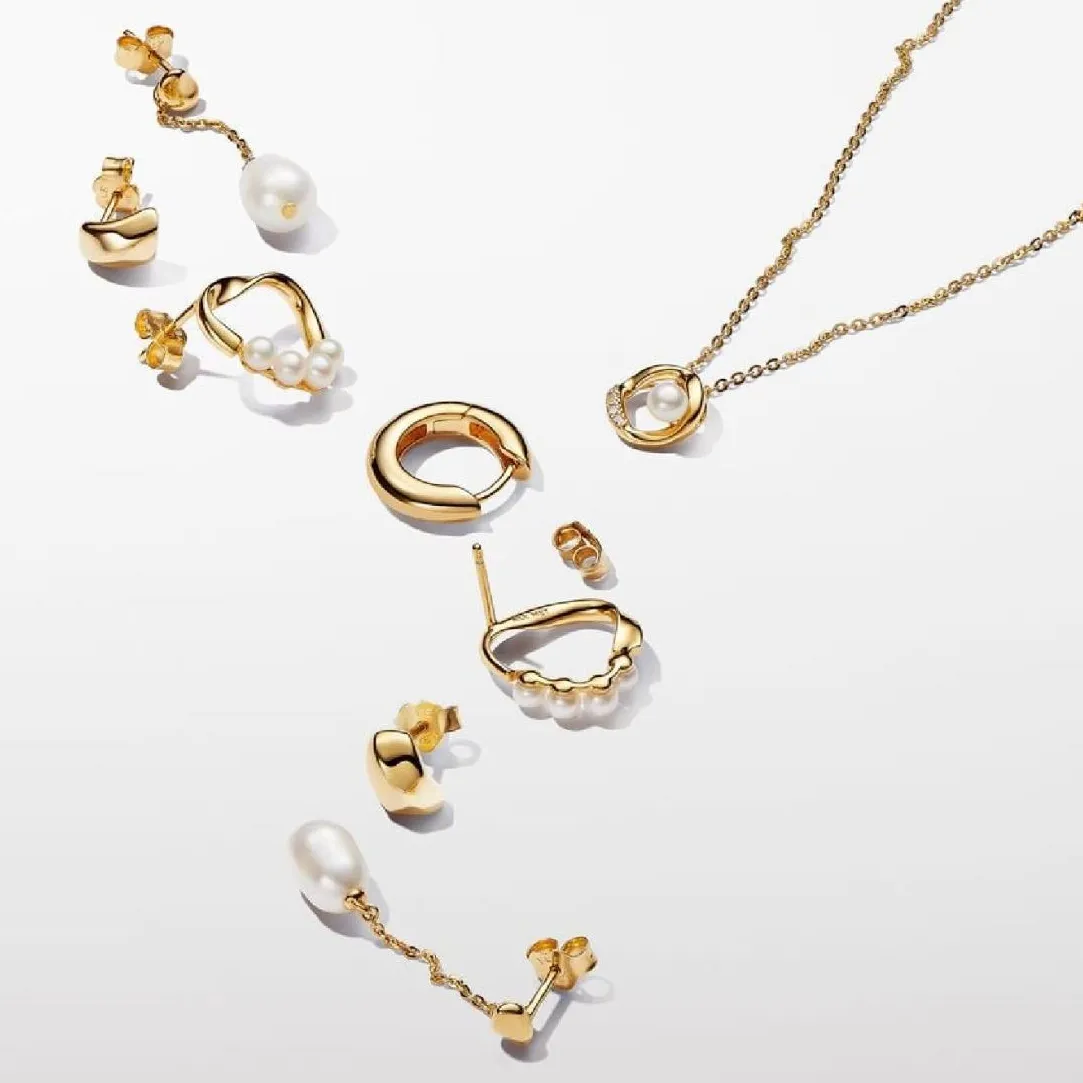 Pandora Collier plaqué or 14 carats avec perle d'eau douce de culture traitée blanche et zircon cubique transparent | Femme Collier Et Pendentif