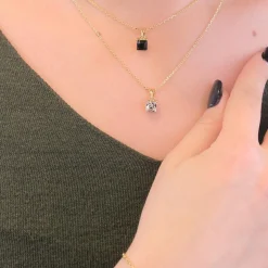 MYC-Paris Pendentif Simple Square Or et Noir | Femme Collier Et Pendentif